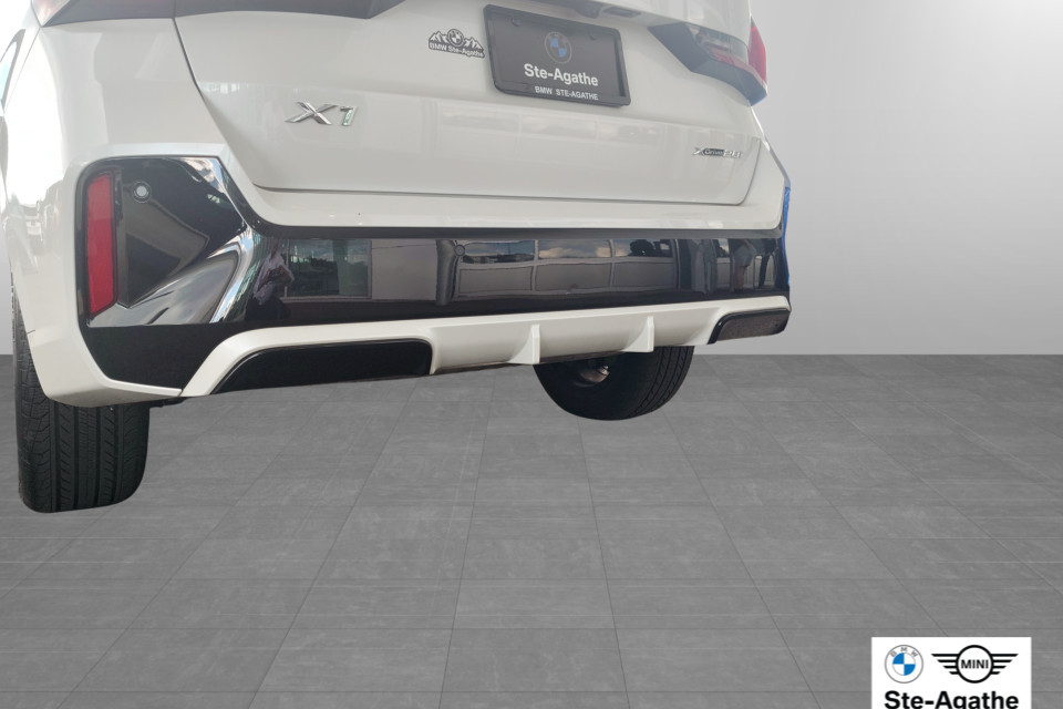 2025 BMW X1 - Image 14