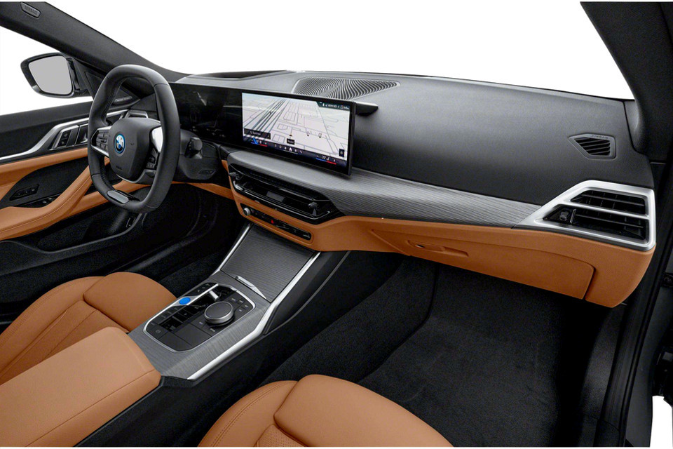 2026 BMW i4 - Image 10