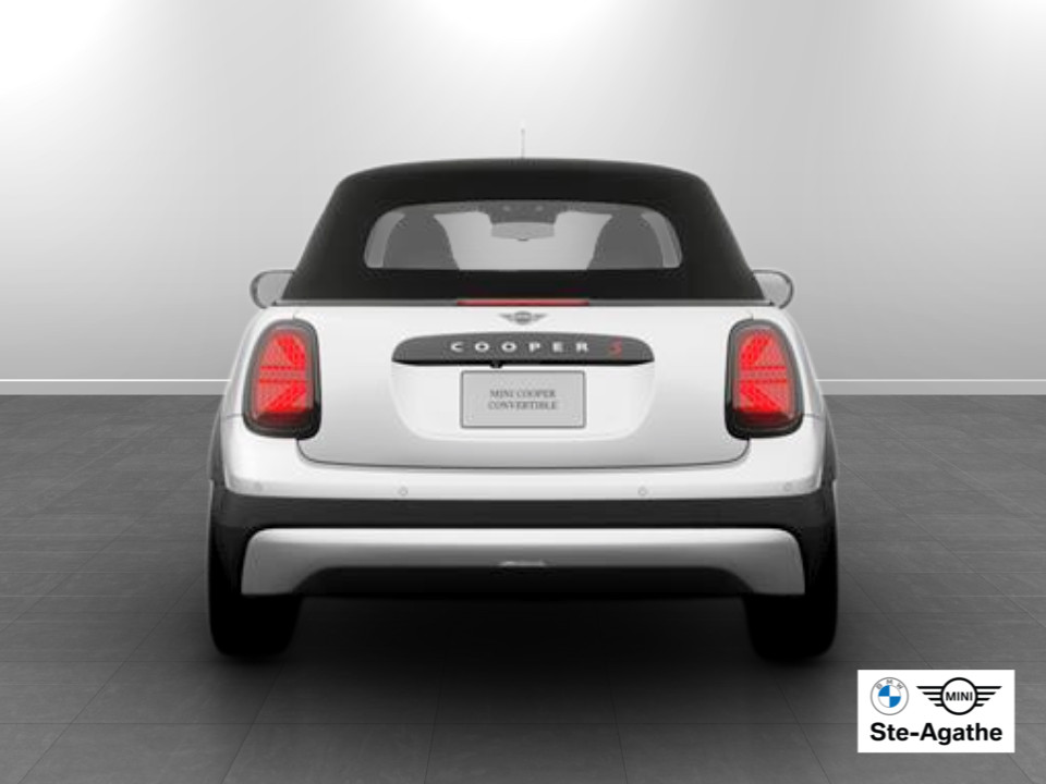 2026 MINI Convertible - Image 6