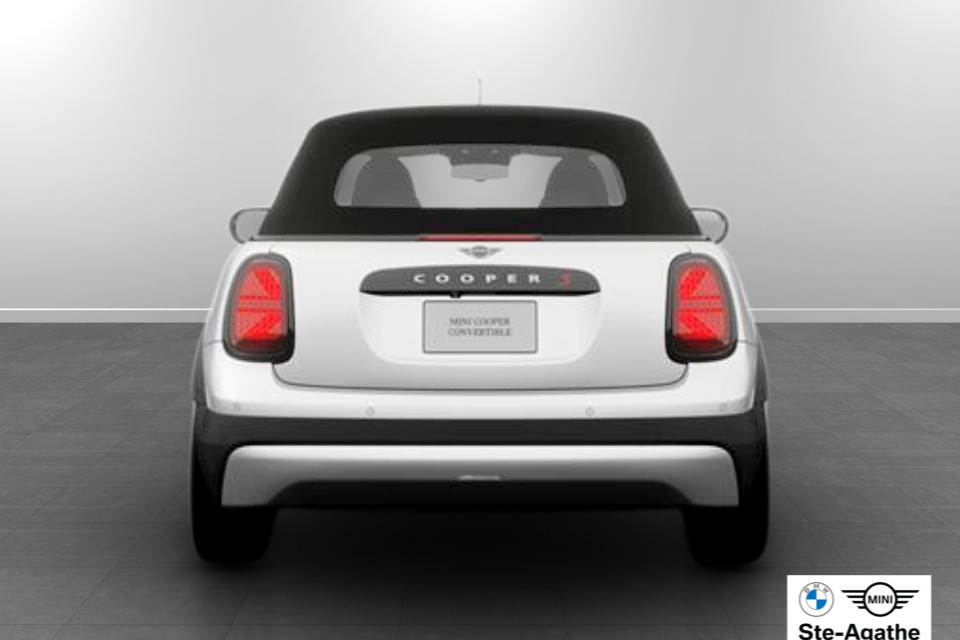 2026 MINI Convertible - Image 6
