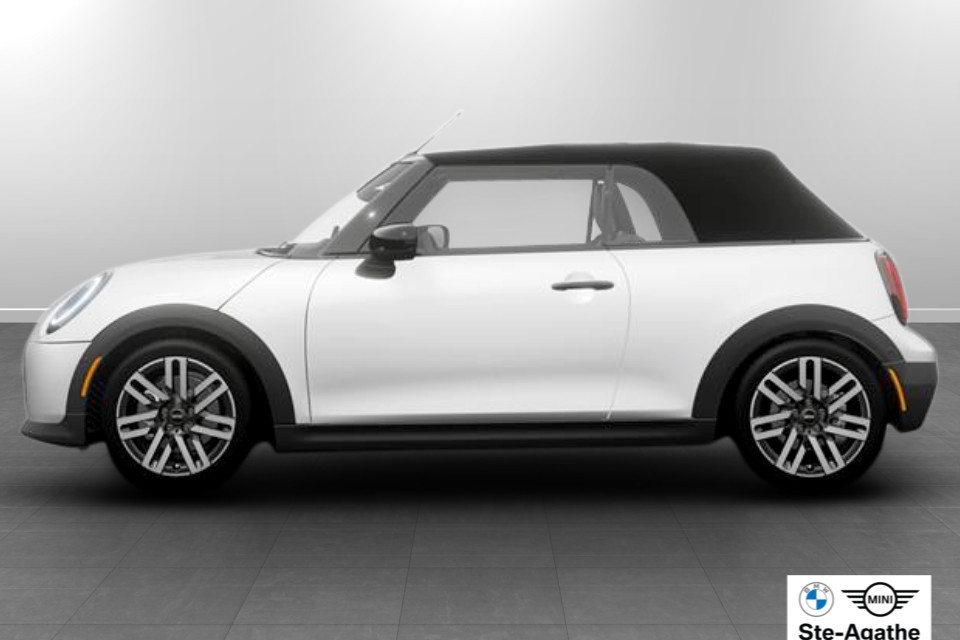 2026 MINI Convertible - Image 8