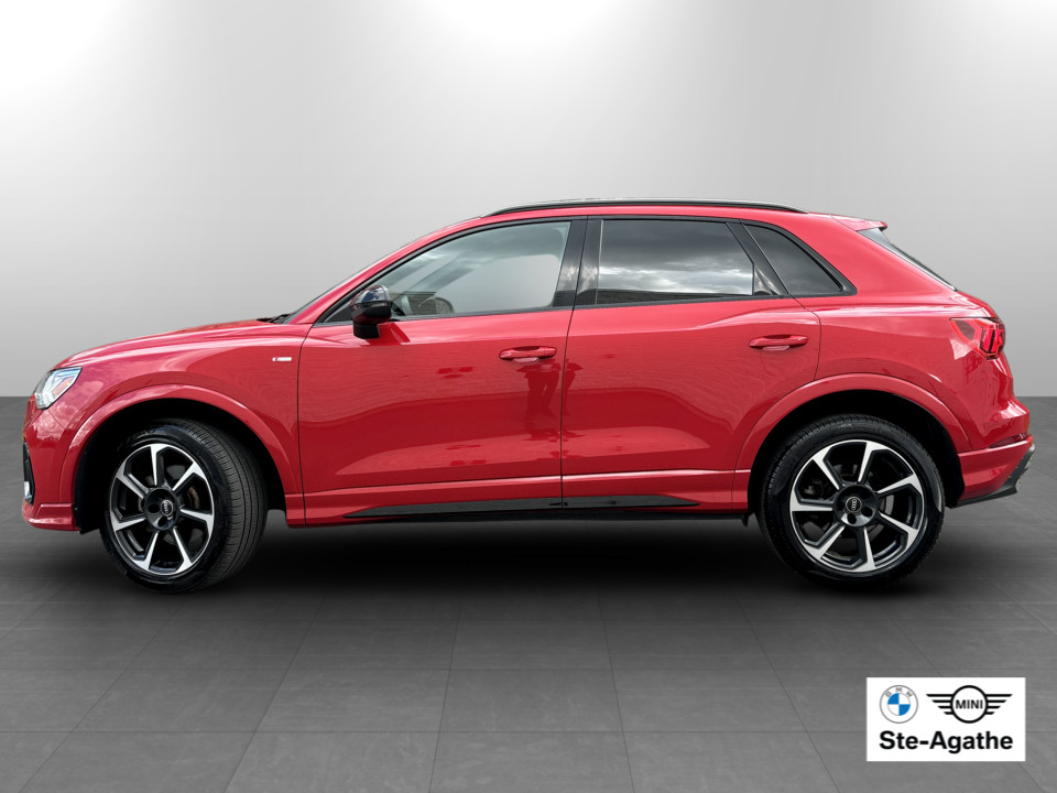 2023 Audi Q3 - Image 2