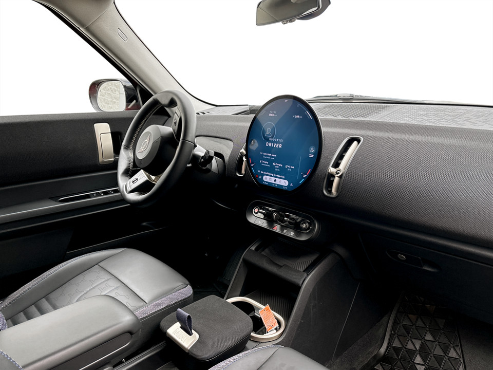 2025 Mini Countryman - Image 6