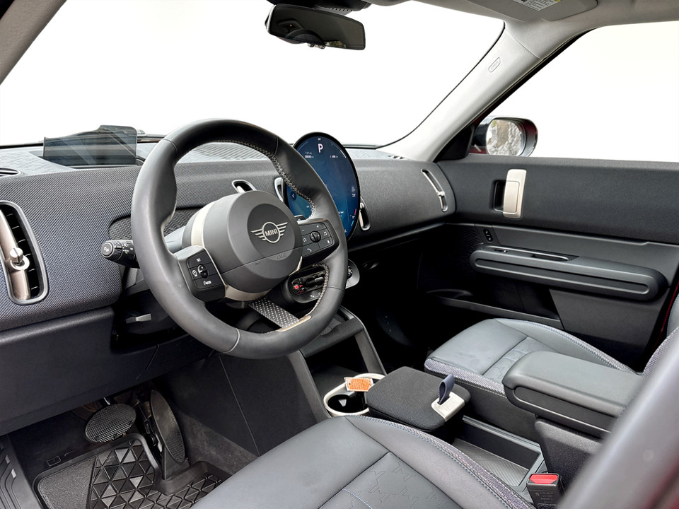 2025 Mini Countryman - Image 11