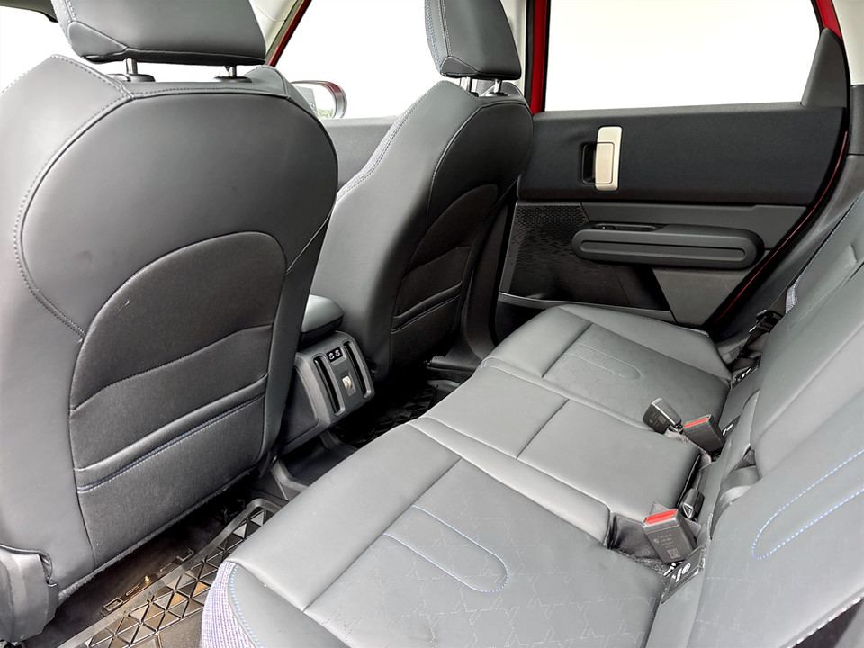 2025 Mini Countryman - Image 12