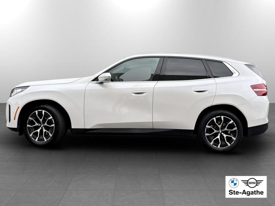 2025 BMW X3 - Image 2