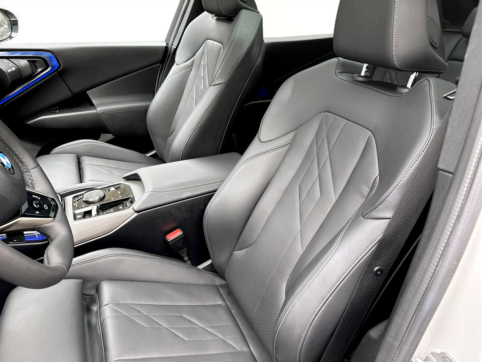 2025 BMW X3 - Image 7
