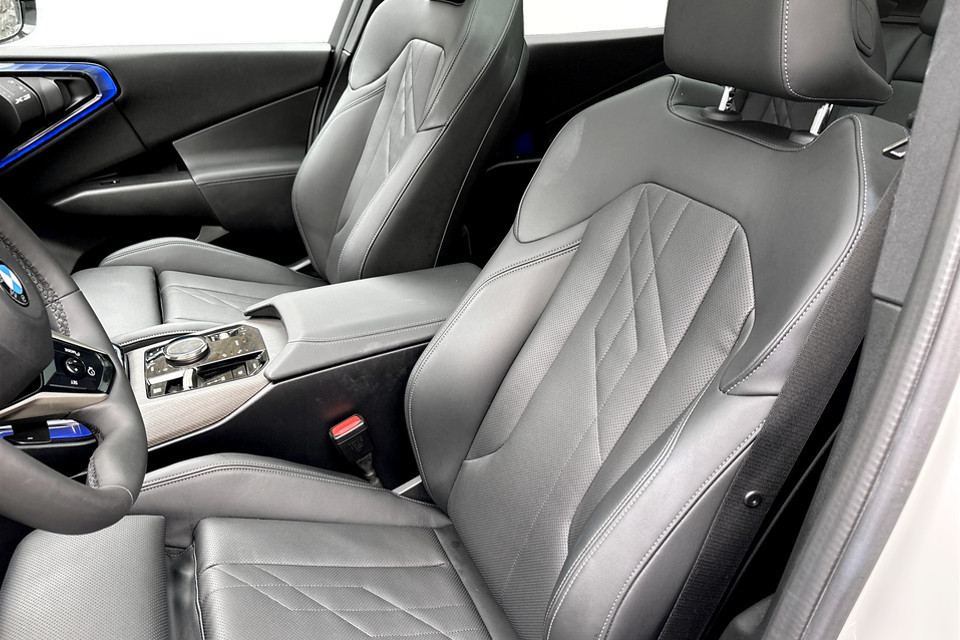 2025 BMW X3 - Image 7