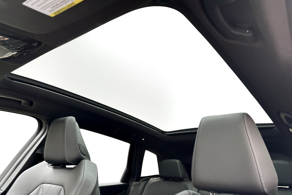 2025 BMW X3 - Image 8