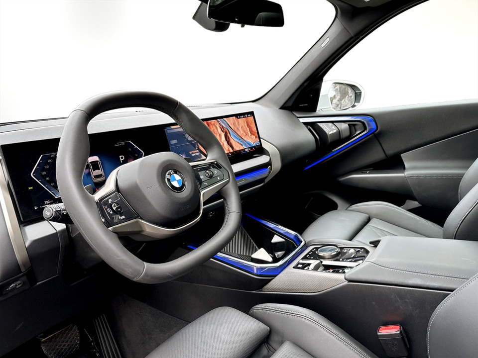 2025 BMW X3 - Image 11