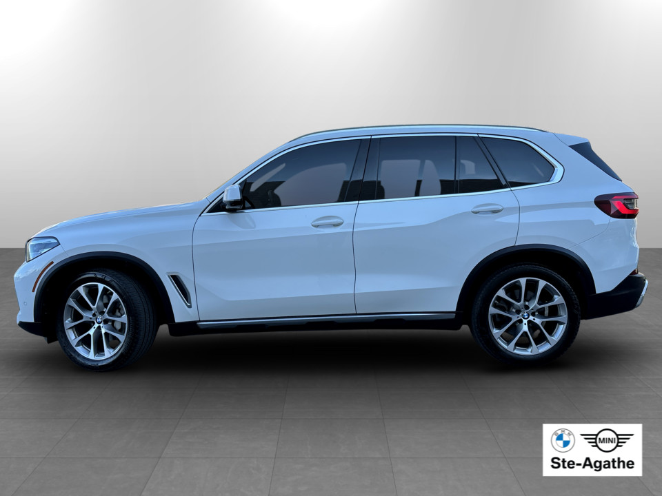 2023 BMW X5 - Image 2