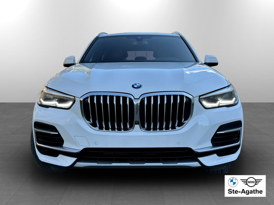 2023 BMW X5 - Image 4