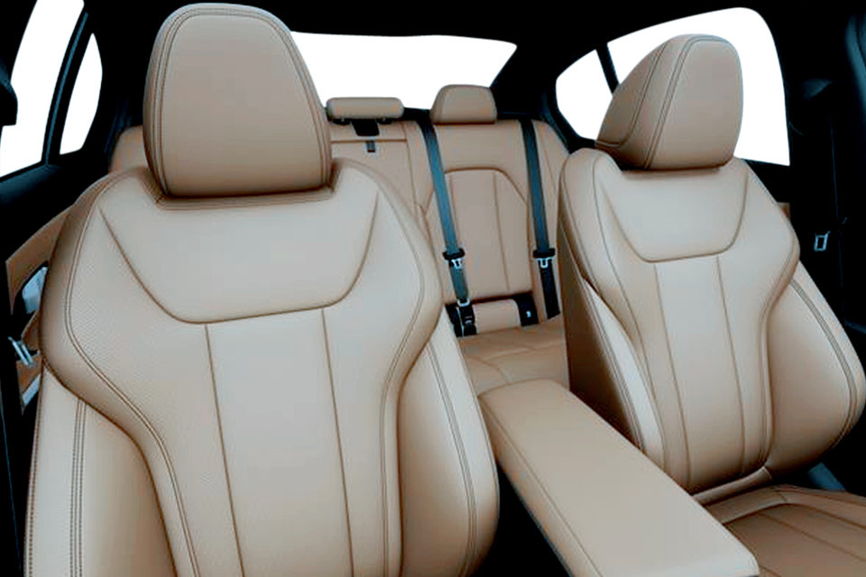 2026 BMW 3 Series - Image 11