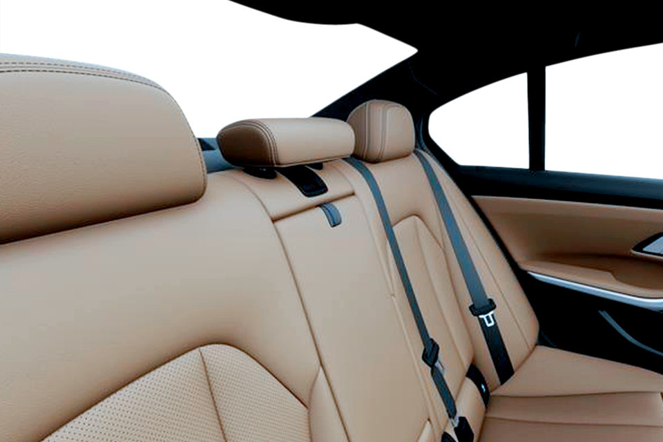 2026 BMW 3 Series - Image 12
