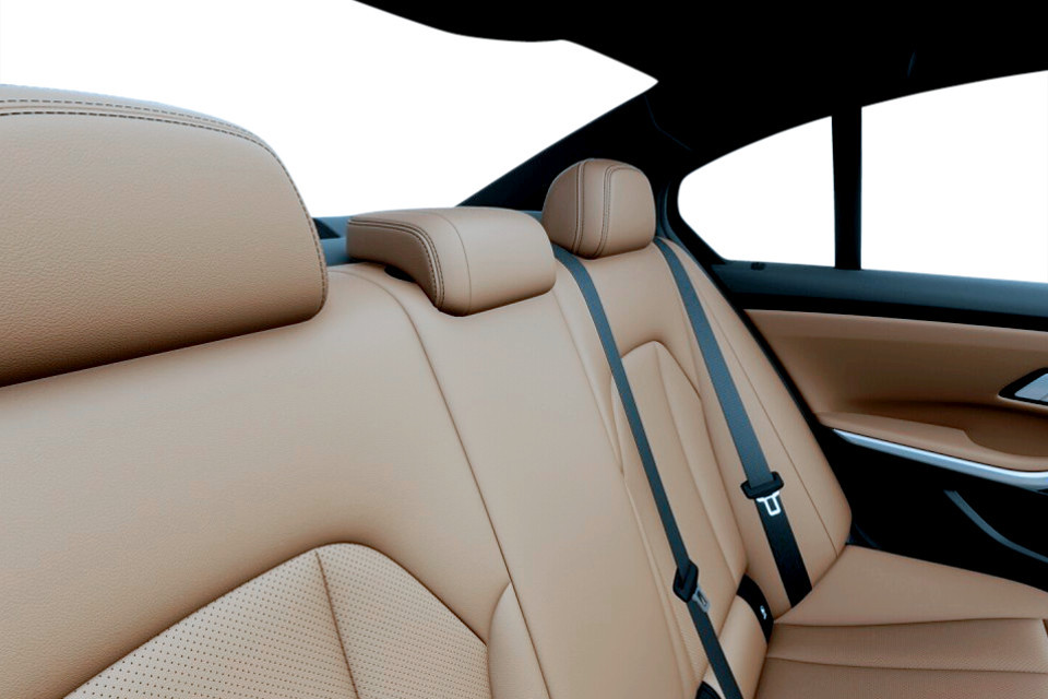 2026 BMW 3 Series - Image 12