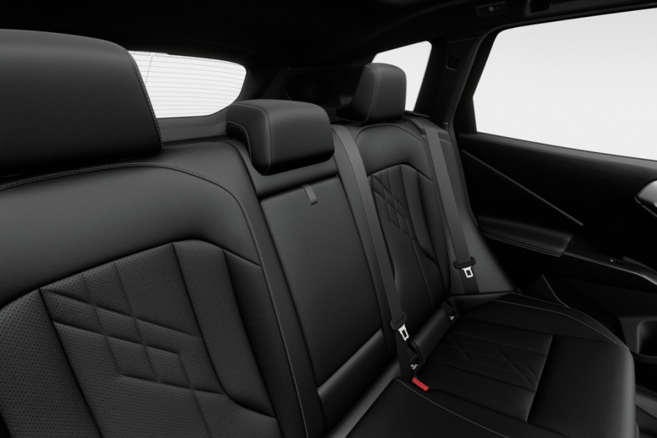 2026 BMW X3 - Image 12