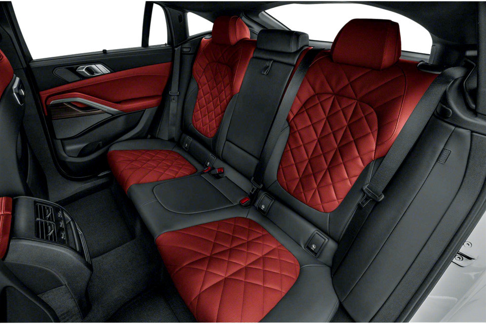 2027 BMW X6 - Image 8