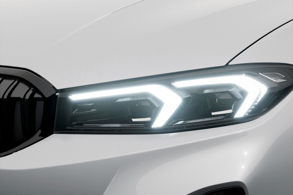 2026 BMW 3 Series - Image 6