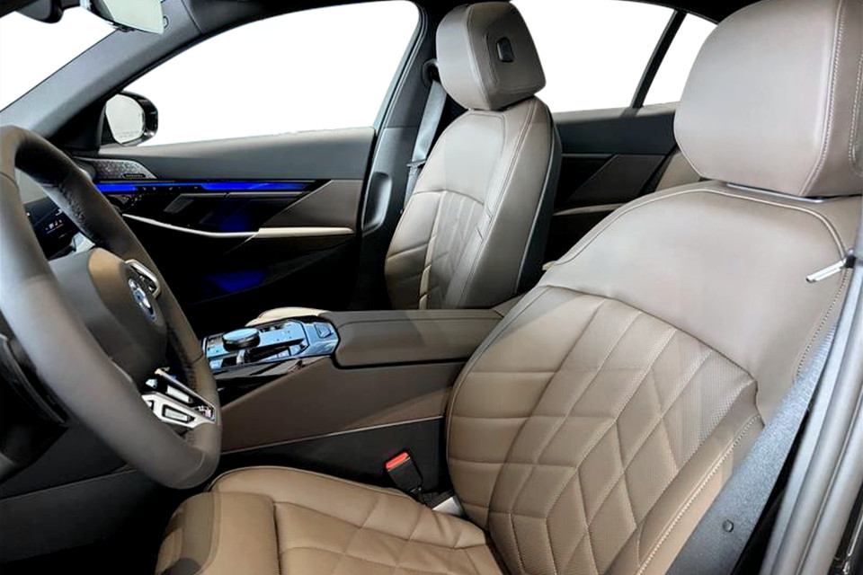 2026 BMW 5 Series - Image 13