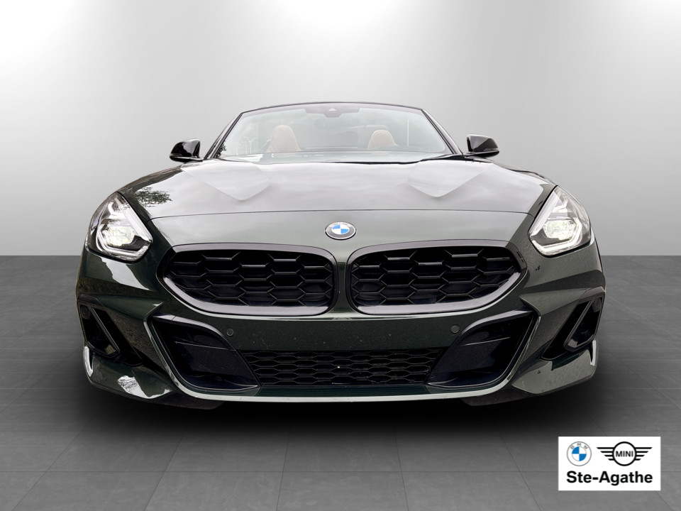 2025 BMW Z4 - Image 4