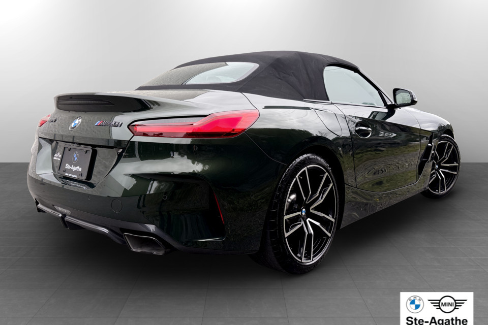 2025 BMW Z4 - Image 17