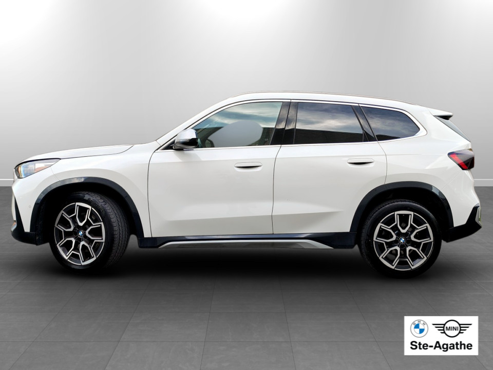 2023 BMW X1 - Image 2