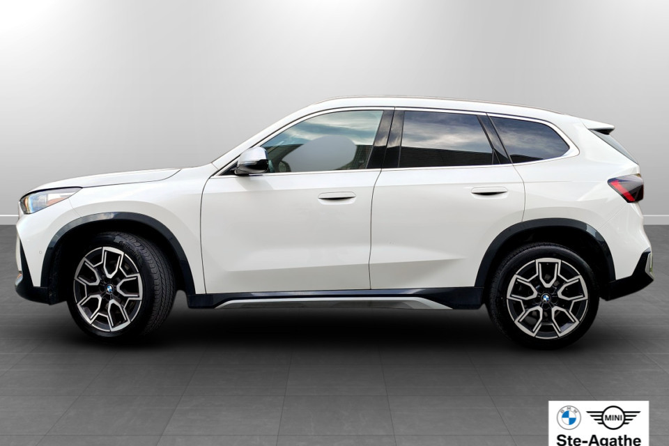 2023 BMW X1 - Image 2