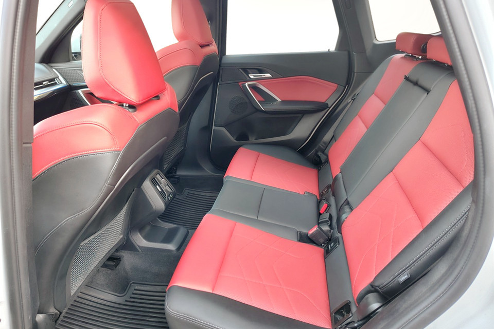 2023 BMW X1 - Image 8