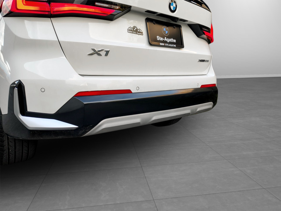 2023 BMW X1 - Image 9