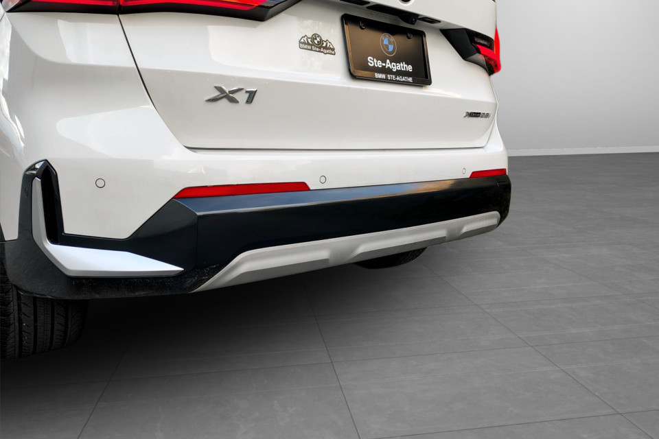 2023 BMW X1 - Image 9