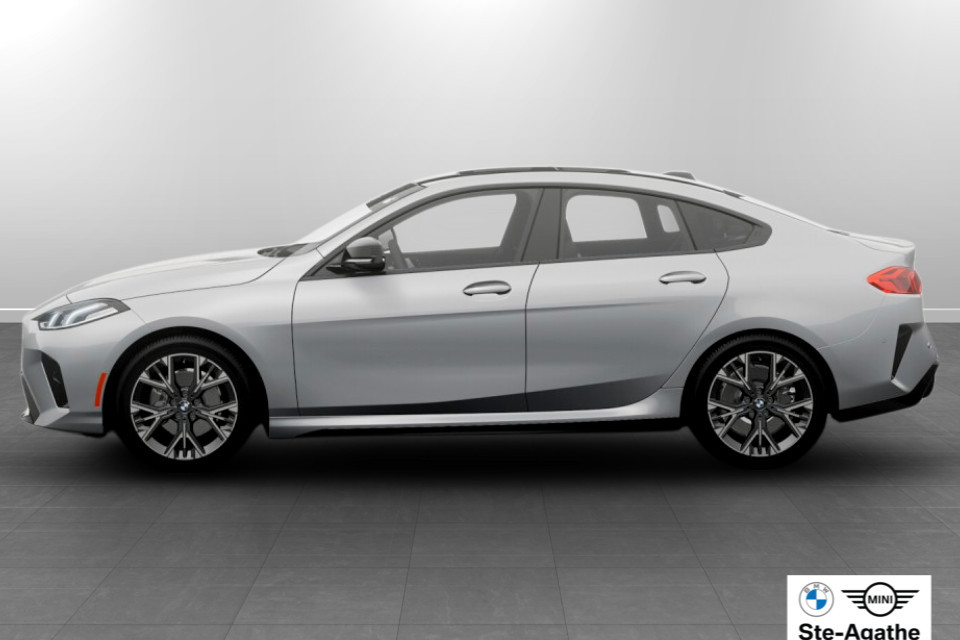 2026 BMW 2 Series - Image 4