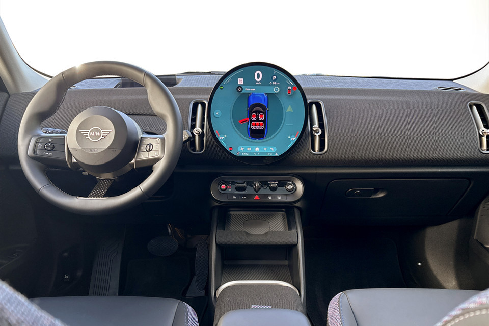 2025 Mini Cooper Countryman - Image 10