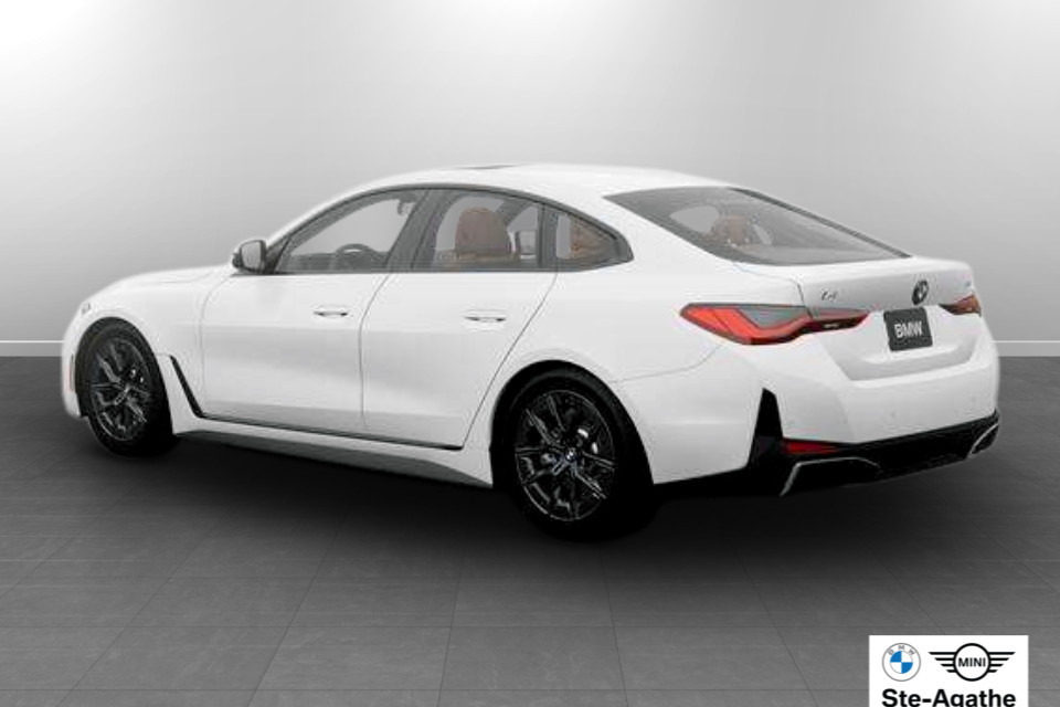2026 BMW i4 - Image 2