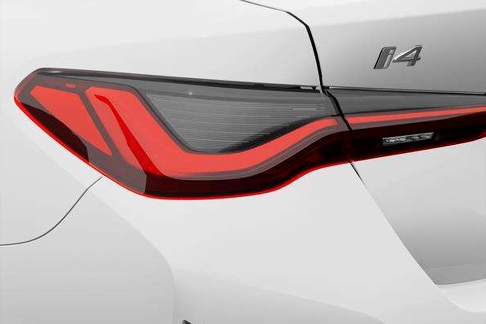 2026 BMW i4 - Image 8