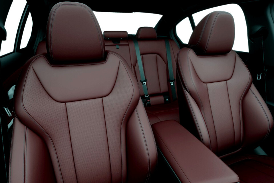 2026 BMW 3 Series - Image 12