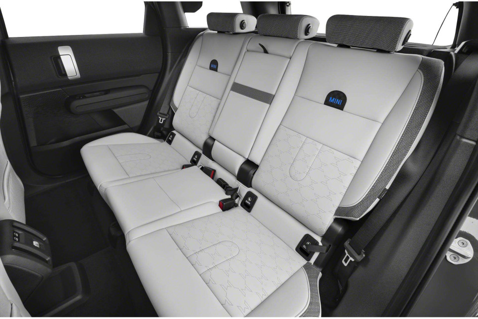 2027 MINI Countryman - Image 8