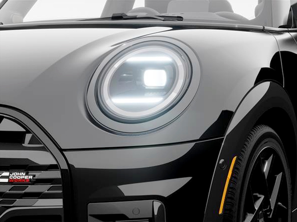 2026 MINI 3 Door - Image 6