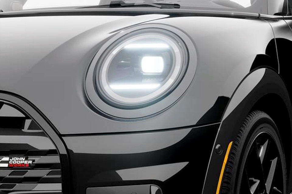 2026 MINI 3 Door - Image 6