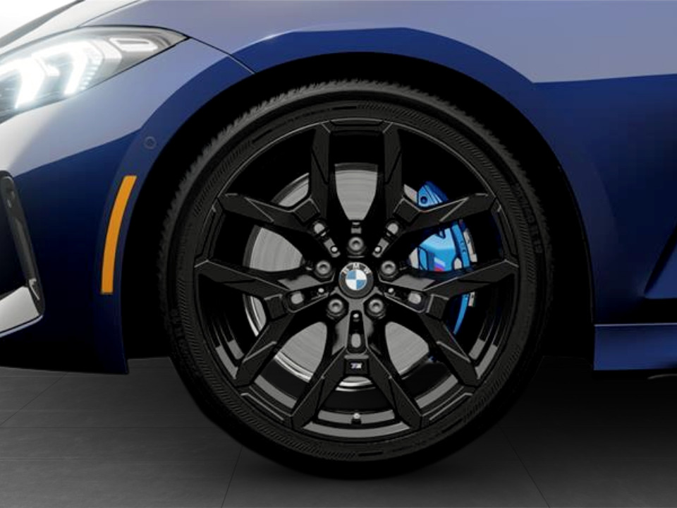 2026 BMW 3 Series - Image 8