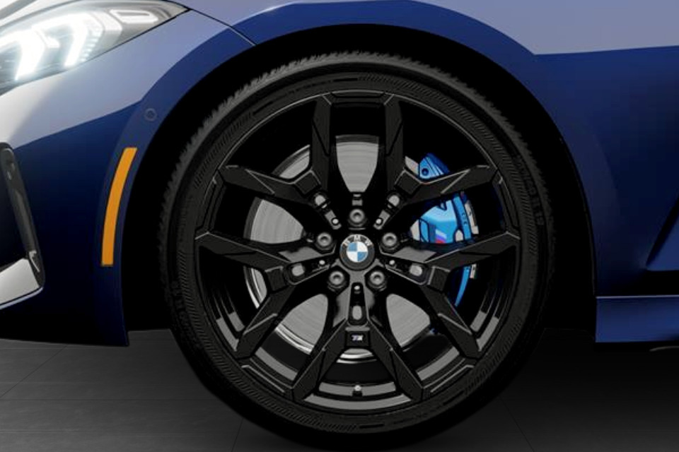 2026 BMW 3 Series - Image 8