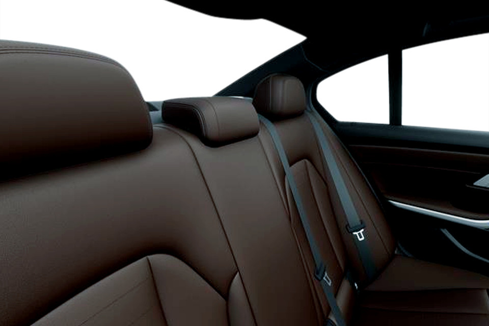 2026 BMW 3 Series - Image 14