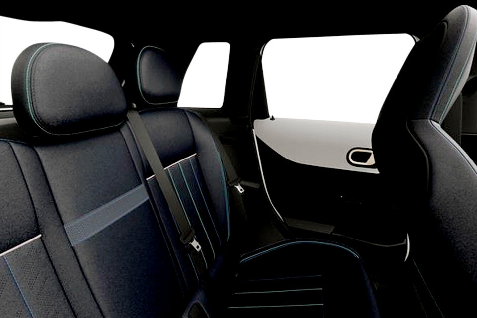 2026 MINI 5 Door - Image 11