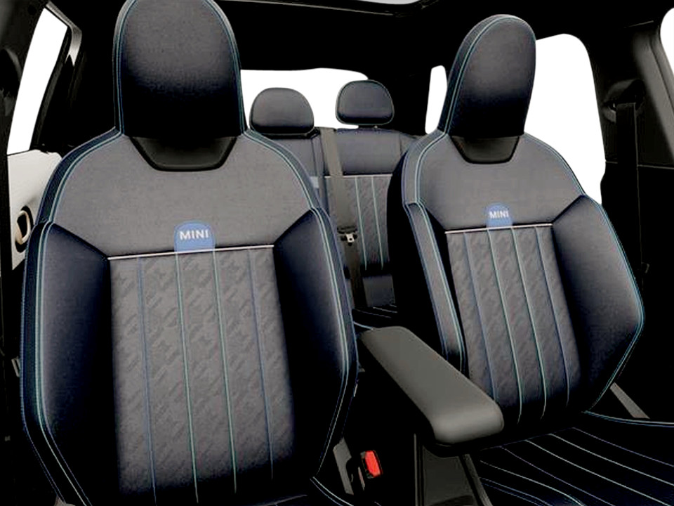 2026 MINI 5 Door - Image 12