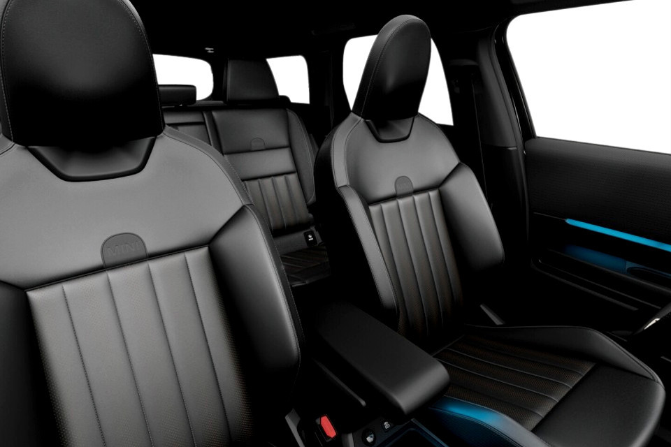 2027 MINI Countryman - Image 3