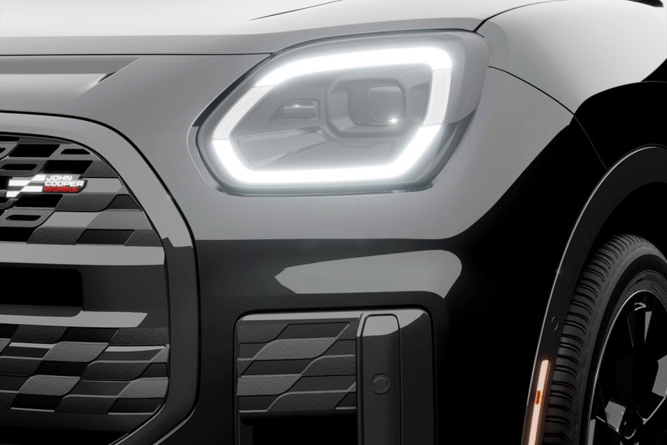 2027 MINI Countryman - Image 11
