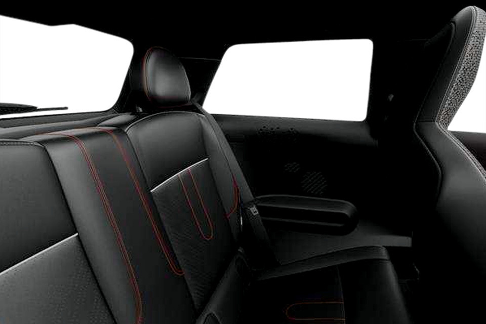 2026 MINI 3 Door - Image 4