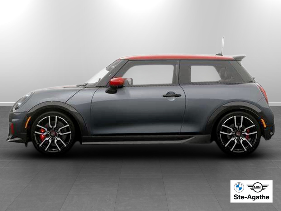 2026 MINI 3 Door - Image 9