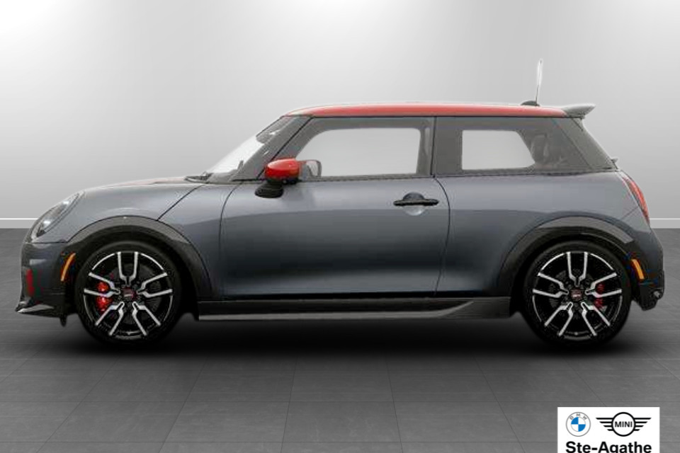 2026 MINI 3 Door - Image 9