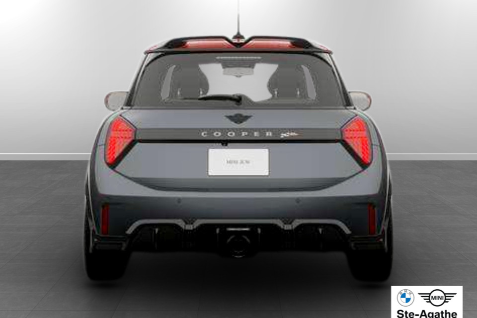2026 MINI 3 Door - Image 10