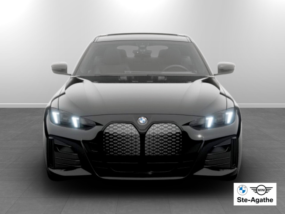 2026 BMW i4 - Image 3